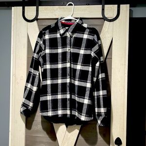 Orvis Ladies shacket, black plaid. New without tags. Size large.